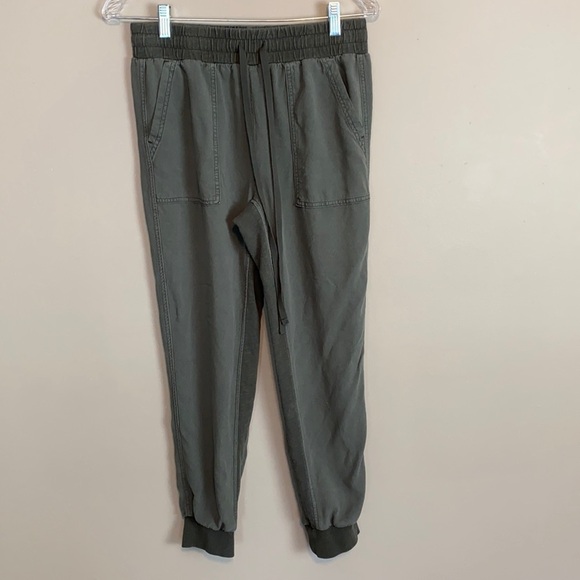 Splendid Drawstring Muted Green Joggers Size M - Picture 5 of 15